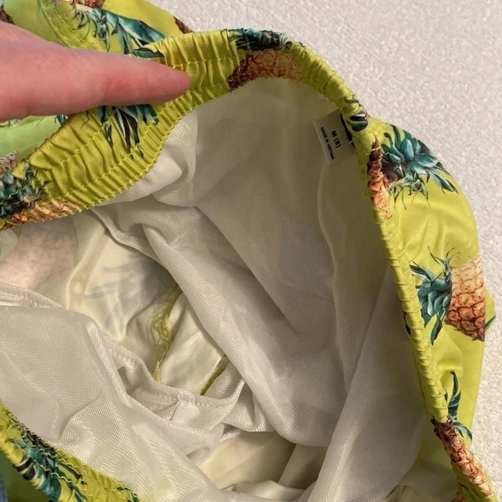 Old Navy swim trunks lined pineapple print elastic waist lined size medium